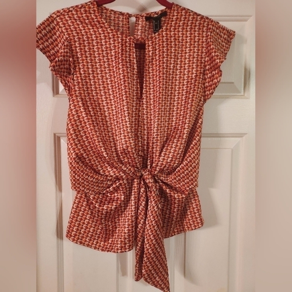 Forever 21 peplum style patterned blouse Size M. - Picture 1 of 4